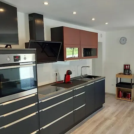 At The Mill Pond Feriehus Windeck